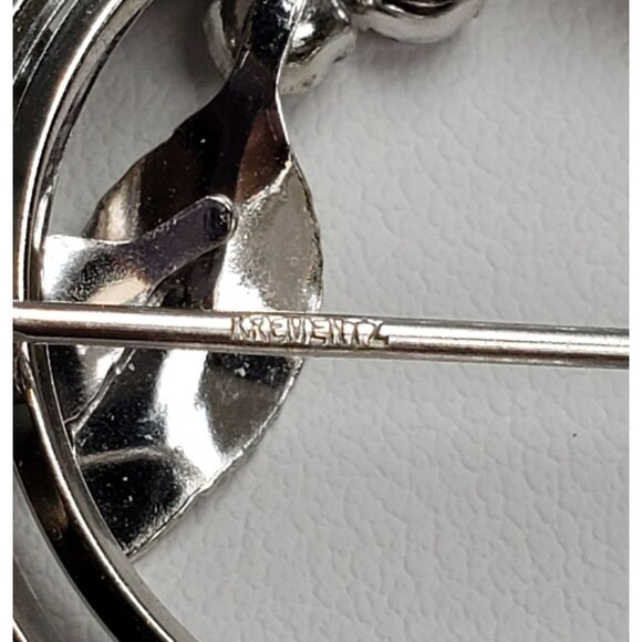 Vtg 70s Signed Krementz Floral Spray Circle Clear Rhinestones Silver Tone Brooch - Picture 16 of 16